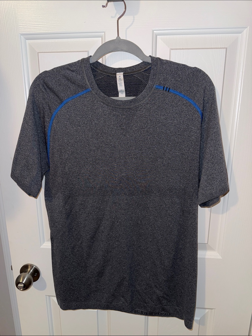 Lululemon Metal Vent Tech t-shirt Grey & Blue